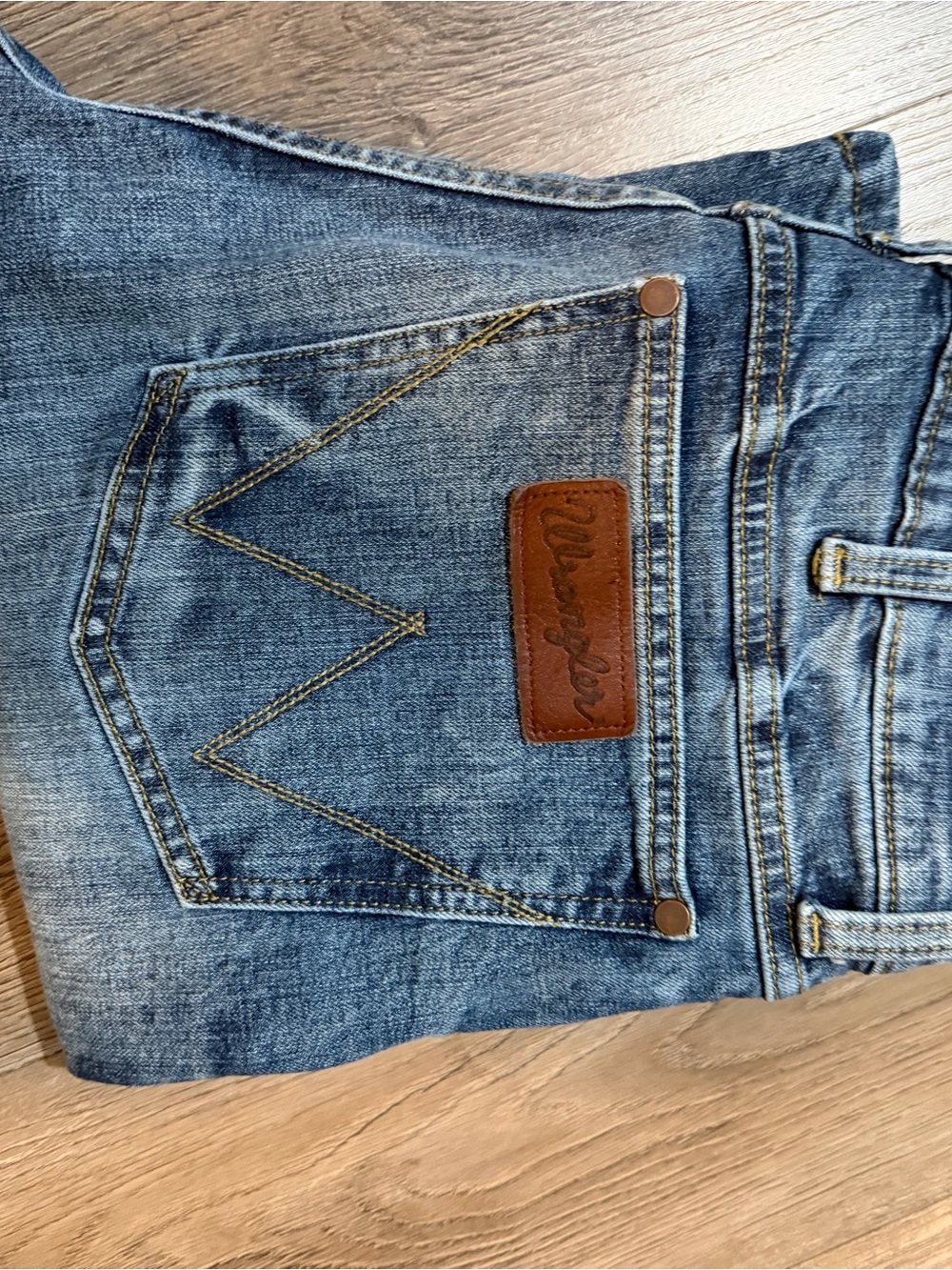 Wrangler Retro Mens Slim Boot Cut Jeans